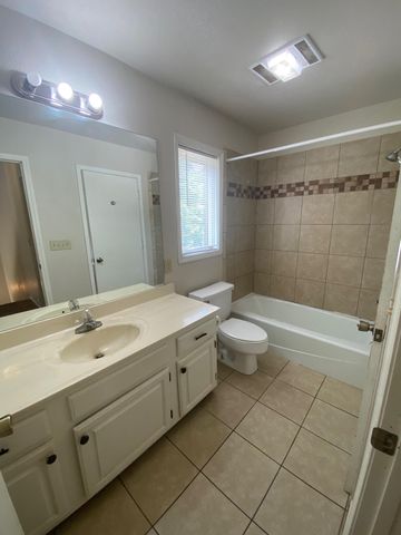 4 Grand Lake Drive 2-3, 5-8., Monkey Island, OK 74331