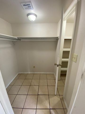 4 Grand Lake Drive 2-3, 5-8., Monkey Island, OK 74331