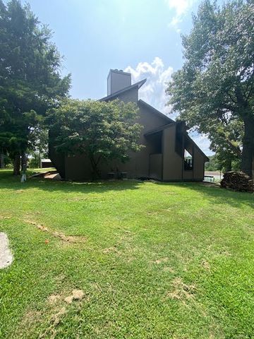 4 Grand Lake Drive 2-3, 5-8., Monkey Island, OK 74331