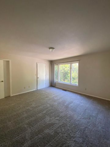 4 Grand Lake Drive 2-3, 5-8., Monkey Island, OK 74331