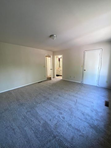 4 Grand Lake Drive 2-3, 5-8., Monkey Island, OK 74331