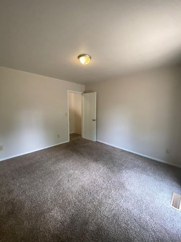 4 Grand Lake Drive 2-3, 5-8., Monkey Island, OK 74331