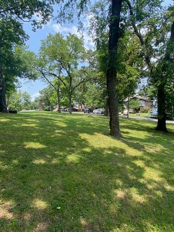 4 Grand Lake Drive 2-3, 5-8., Monkey Island, OK 74331