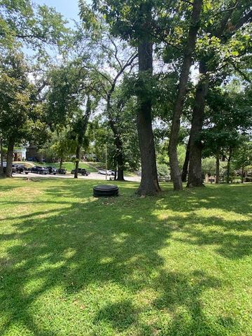 4 Grand Lake Drive 2-3, 5-8., Monkey Island, OK 74331