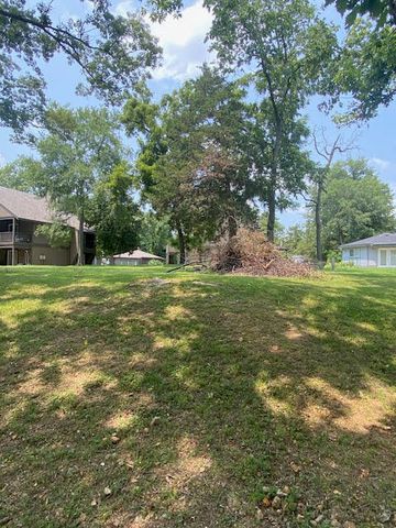 4 Grand Lake Drive 2-3, 5-8., Monkey Island, OK 74331