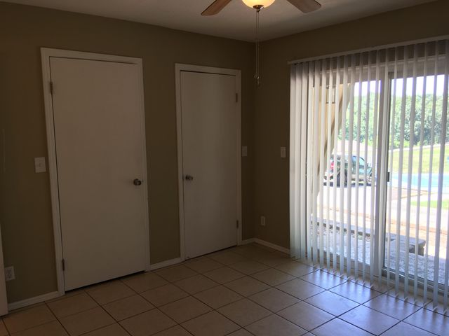 4 Grand Lake Drive 2-3, 5-8., Monkey Island, OK 74331