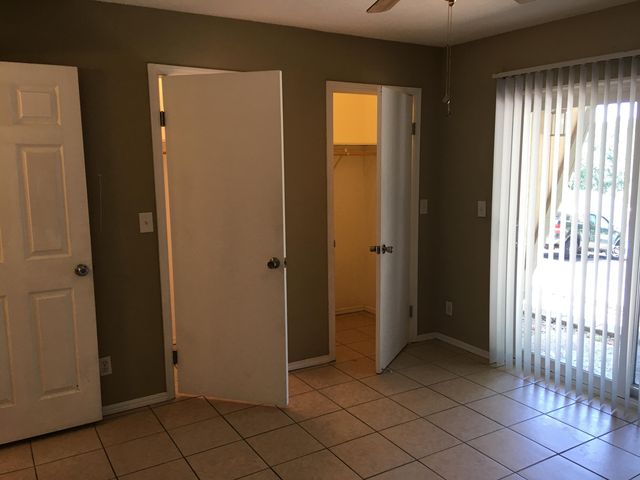 4 Grand Lake Drive 2-3, 5-8., Monkey Island, OK 74331