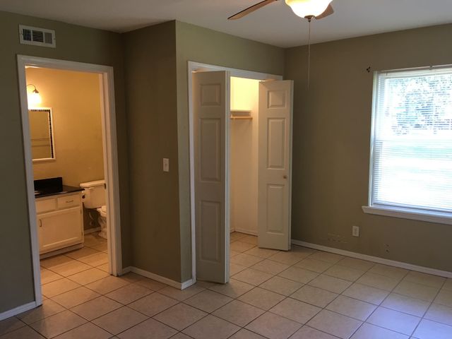 4 Grand Lake Drive 2-3, 5-8., Monkey Island, OK 74331