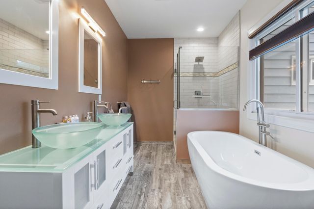 910 E Evergreen Street, Isle, MN 56342