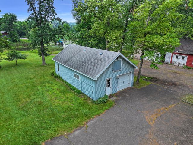 910 E Evergreen Street, Isle, MN 56342