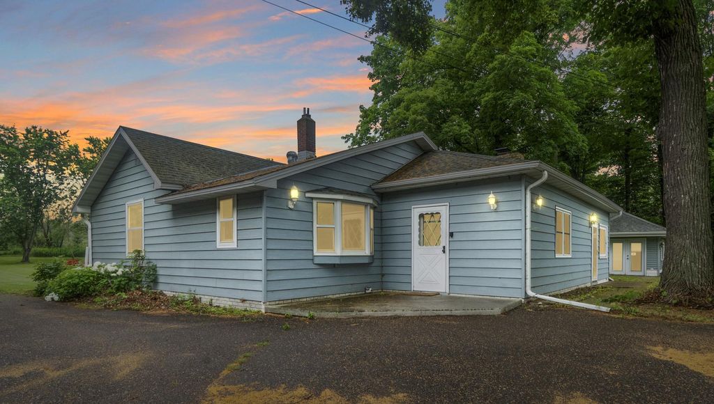 910 E Evergreen Street, Isle, MN 56342