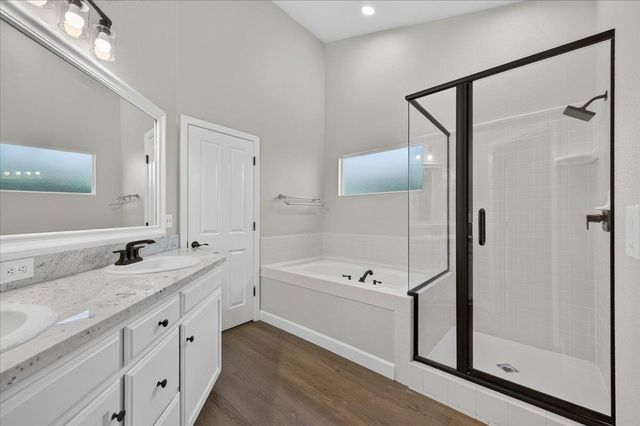 1039 E Hogan Avenue, Fresno, CA 93730