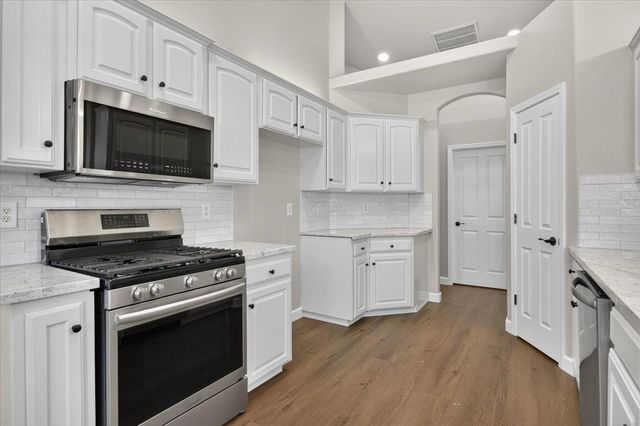 1039 E Hogan Avenue, Fresno, CA 93730