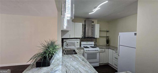 620 Peachtree Street NE 502, Atlanta, GA 30308