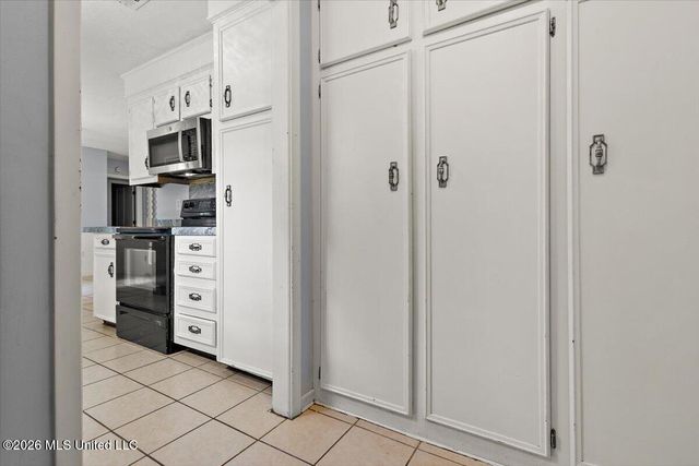 5209 Sycamore Drive, Jackson, MS 39212