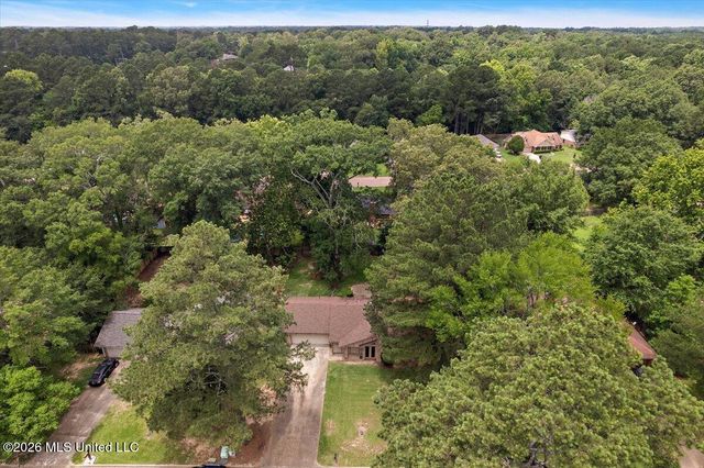 5209 Sycamore Drive, Jackson, MS 39212