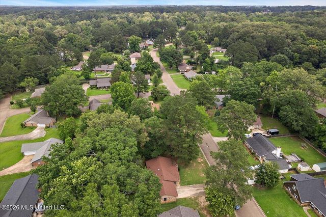 5209 Sycamore Drive, Jackson, MS 39212