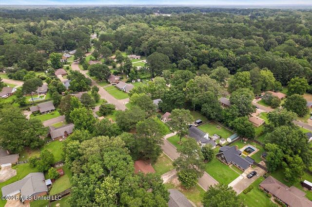 5209 Sycamore Drive, Jackson, MS 39212