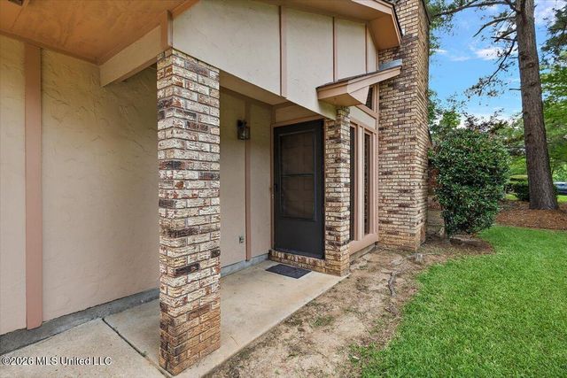 5209 Sycamore Drive, Jackson, MS 39212