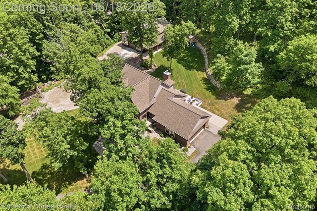 3175 Kensington Road, Brighton Township, MI 48380