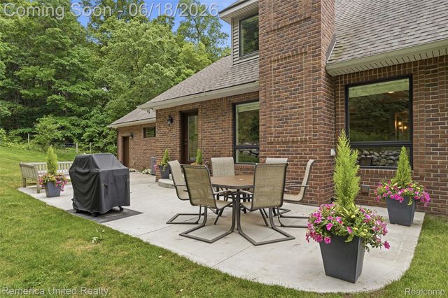 3175 Kensington Road, Brighton Township, MI 48380