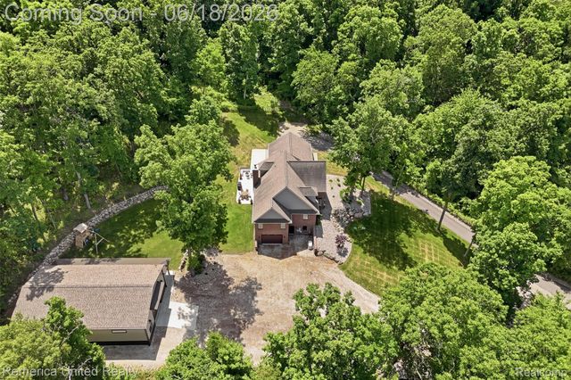 3175 Kensington Road, Brighton Township, MI 48380