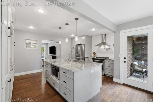 3175 Kensington Road, Brighton Township, MI 48380