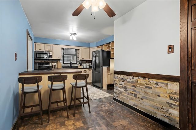 246 Hickory St, Kennedy Twp, PA 15136