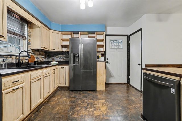 246 Hickory St, Kennedy Twp, PA 15136