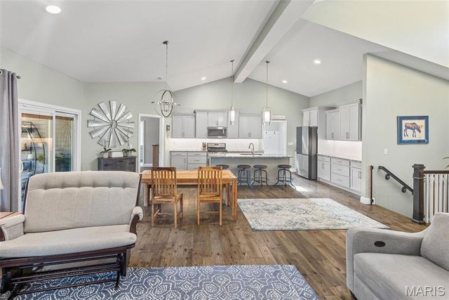 214 Edwards Street, Glen Carbon, IL 62034