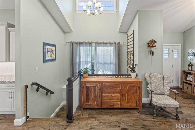 214 Edwards Street, Glen Carbon, IL 62034