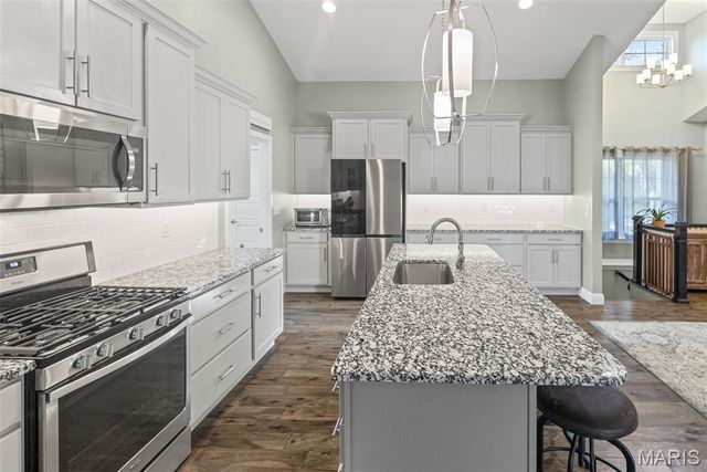 214 Edwards Street, Glen Carbon, IL 62034