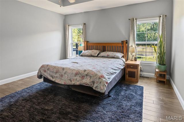 214 Edwards Street, Glen Carbon, IL 62034