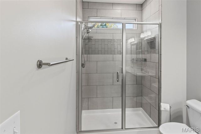 214 Edwards Street, Glen Carbon, IL 62034