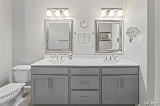 214 Edwards Street, Glen Carbon, IL 62034