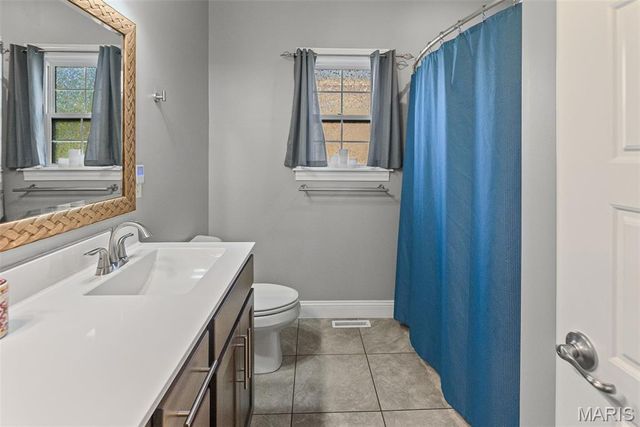 214 Edwards Street, Glen Carbon, IL 62034