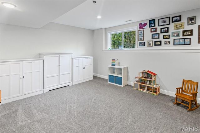 214 Edwards Street, Glen Carbon, IL 62034