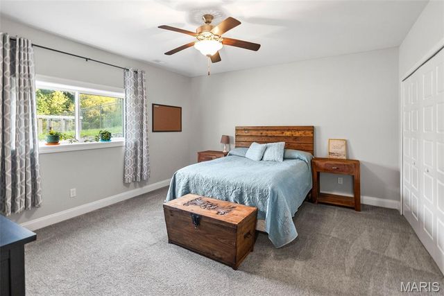 214 Edwards Street, Glen Carbon, IL 62034