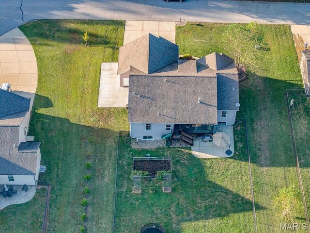 214 Edwards Street, Glen Carbon, IL 62034