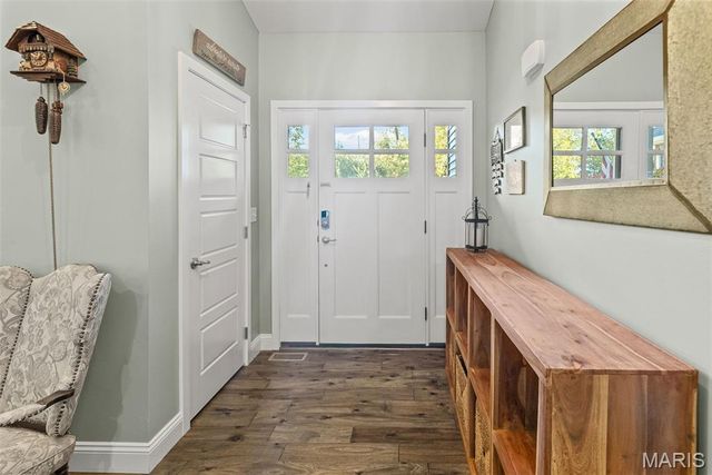 214 Edwards Street, Glen Carbon, IL 62034