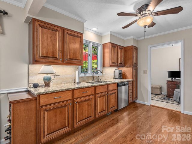 81 Old Gap Creek Road, Fairview, NC 28730