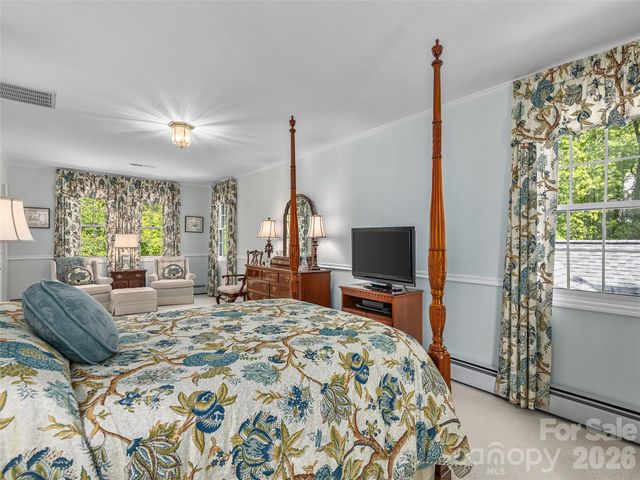 81 Old Gap Creek Road, Fairview, NC 28730