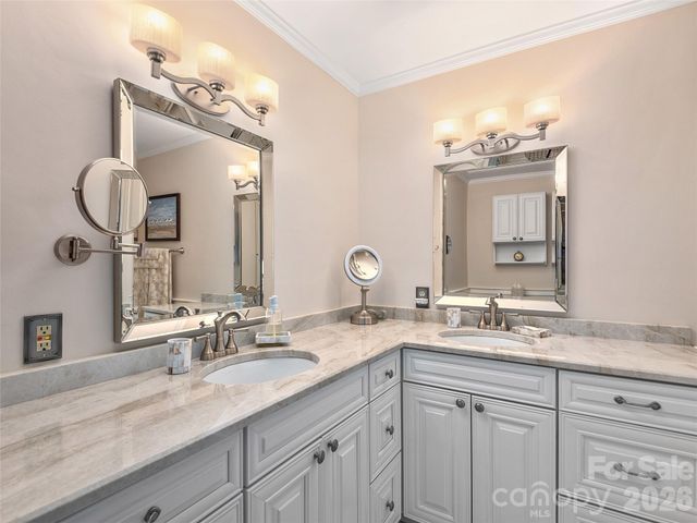 81 Old Gap Creek Road, Fairview, NC 28730