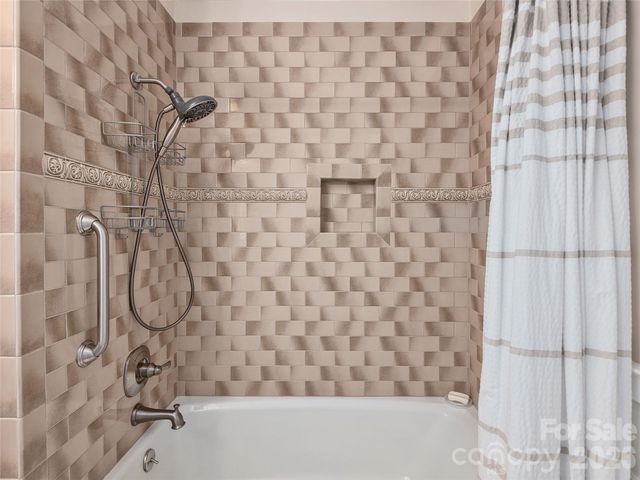 81 Old Gap Creek Road, Fairview, NC 28730