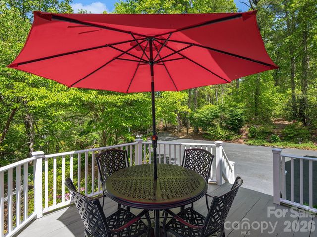81 Old Gap Creek Road, Fairview, NC 28730