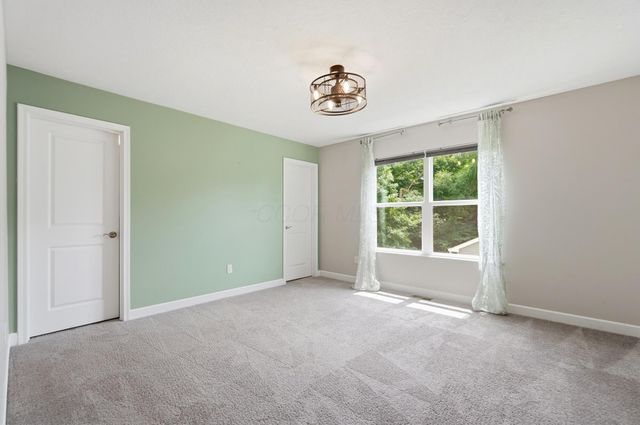 404 Hawking Drive, Galena, OH 43021