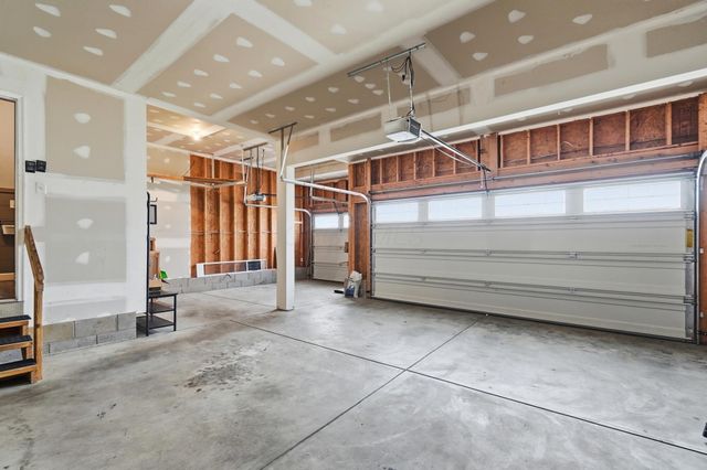 404 Hawking Drive, Galena, OH 43021