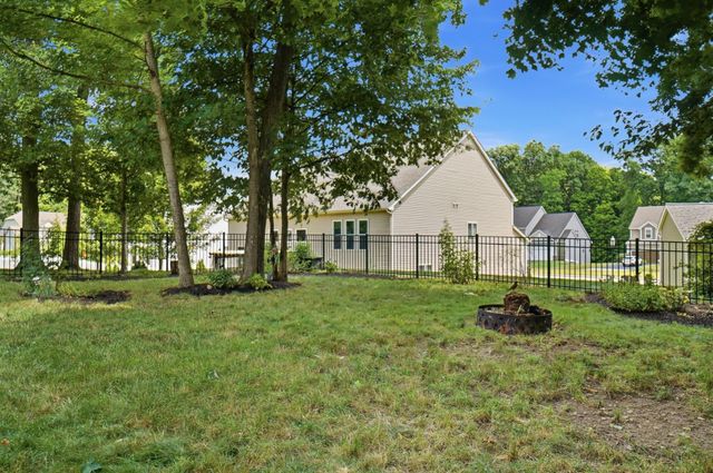 404 Hawking Drive, Galena, OH 43021