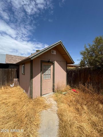 8428 W GLENROSA Avenue, Phoenix, AZ 85037