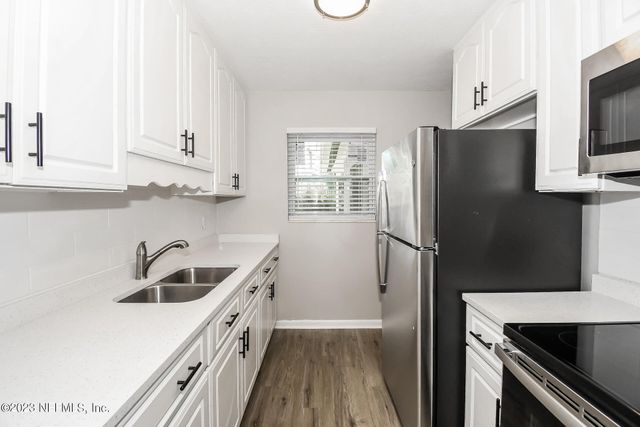 8516 BERMUDA Road, Jacksonville, FL 32208